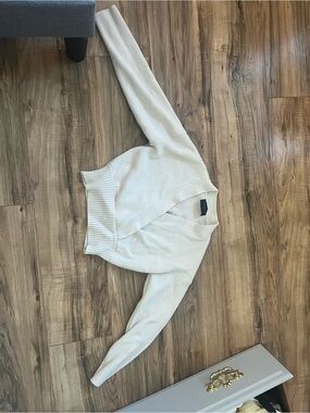 Modern Citizen Cream V-Neck Ribbed Hem Sweater